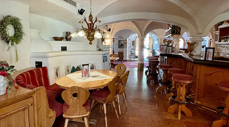 hotelbar_1.jpg